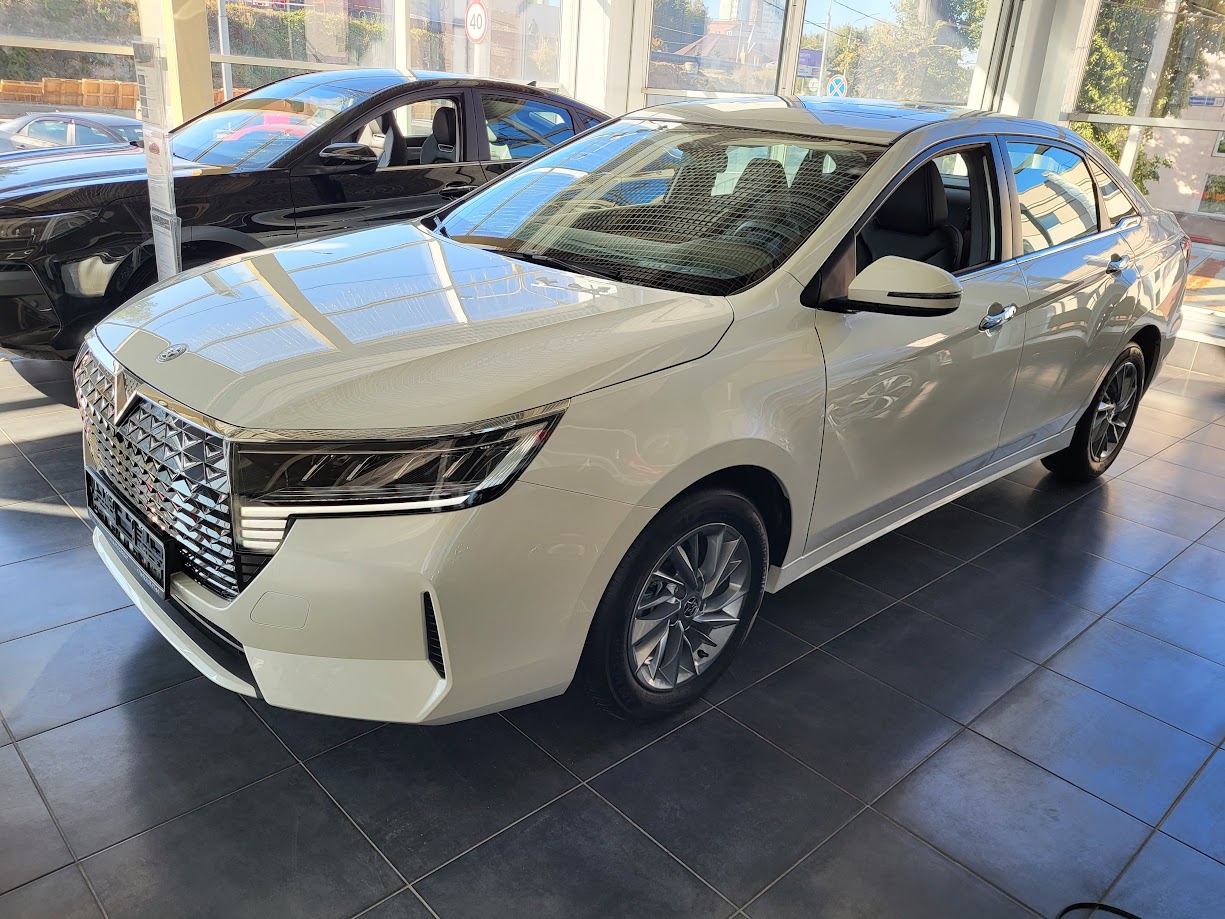 Venucia D60 Plus Standard, 1.6 CVT (122 л.с.)