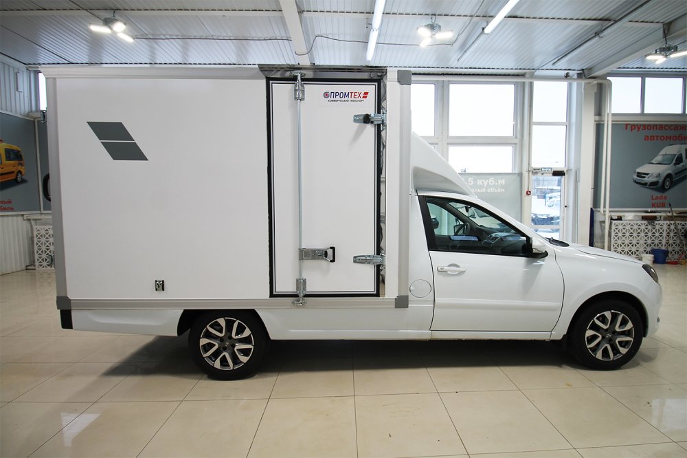 Промтоварный фургон на базе Lada Granta Prima