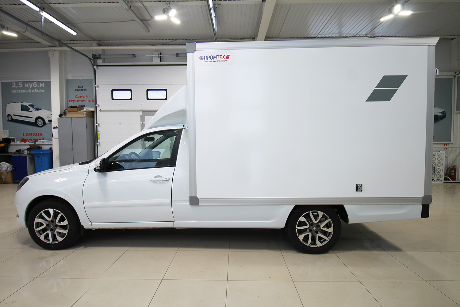 Промтоварный фургон на базе Lada Granta Prima