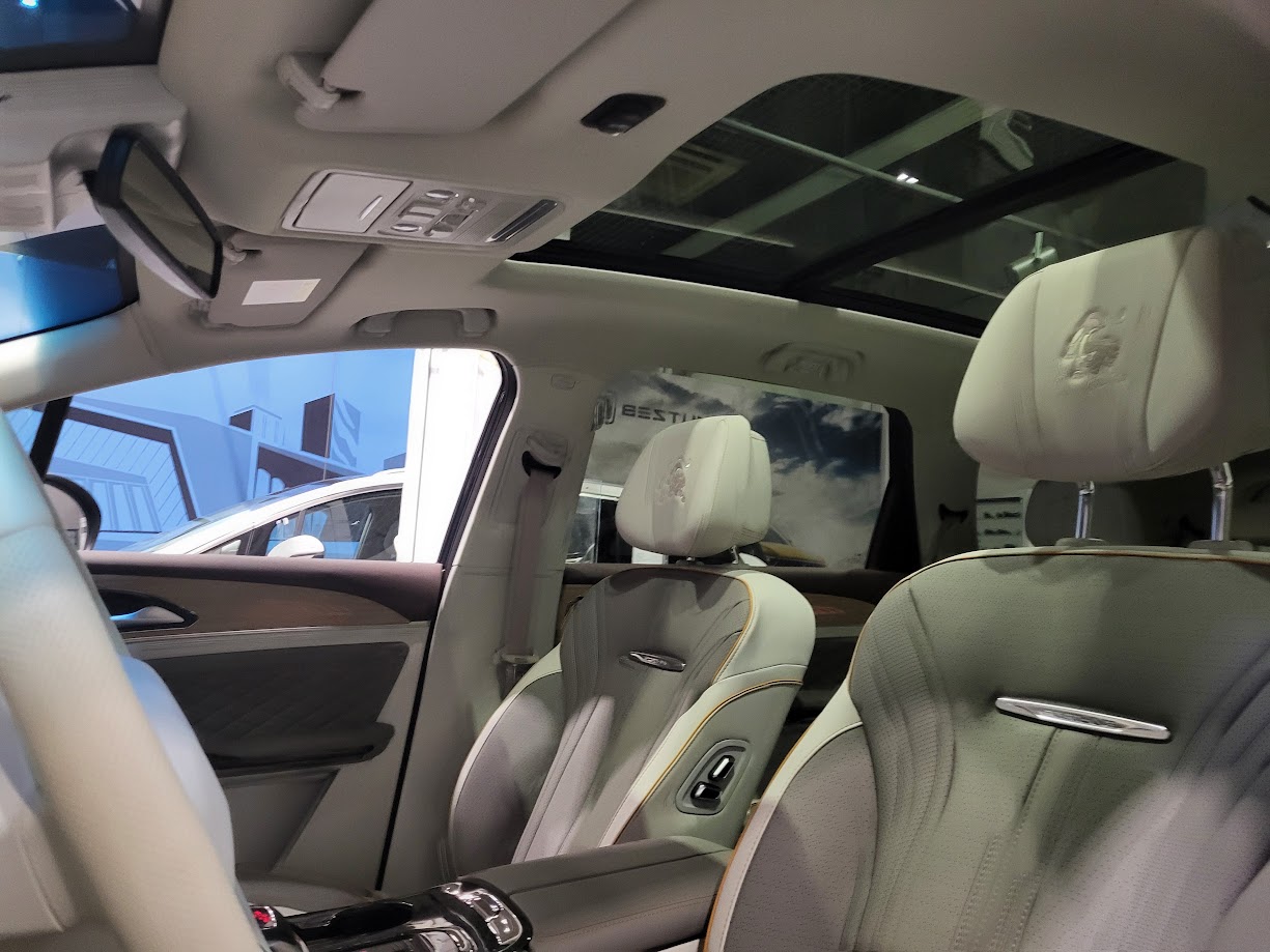 Forthing M4 Yacht Base, 1.5T DCT (197 л.с.) Forthing M4 Yacht Base, 1.5T DCT (197 л.с.)